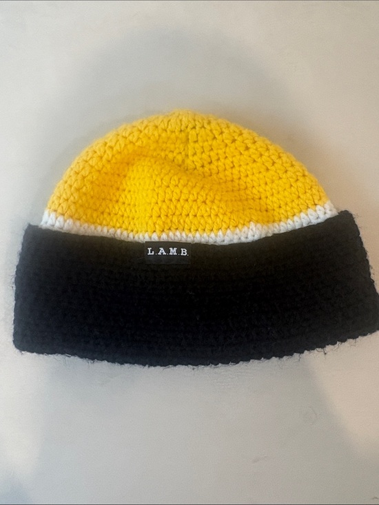L.A.M.B. Accessories - L.A.M.B./Burton women’s Colorblock Knit Beanie - Yellow, Black & White RARE🤍